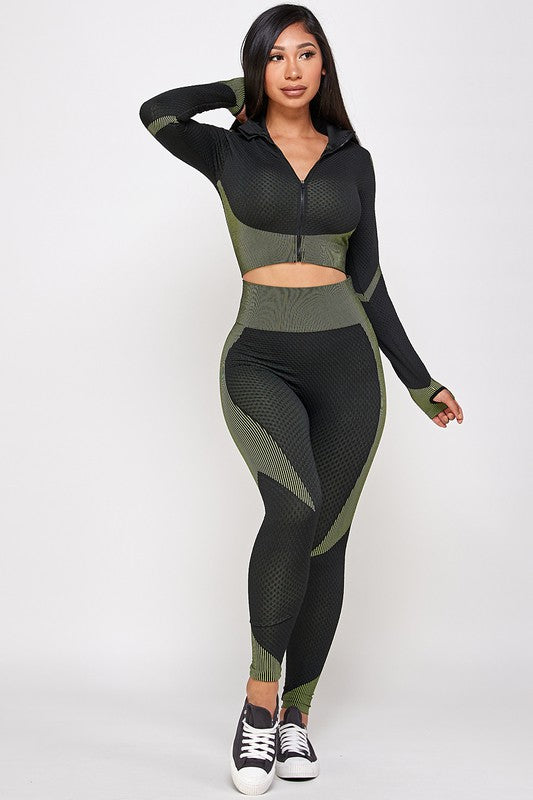 Seamless Pop Up Zip Up Activewear Set | The Shop Room